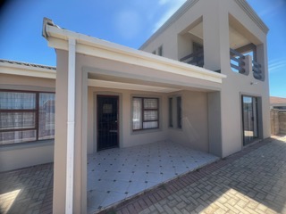 4 Bedroom Property for Sale in Pellsrus Eastern Cape